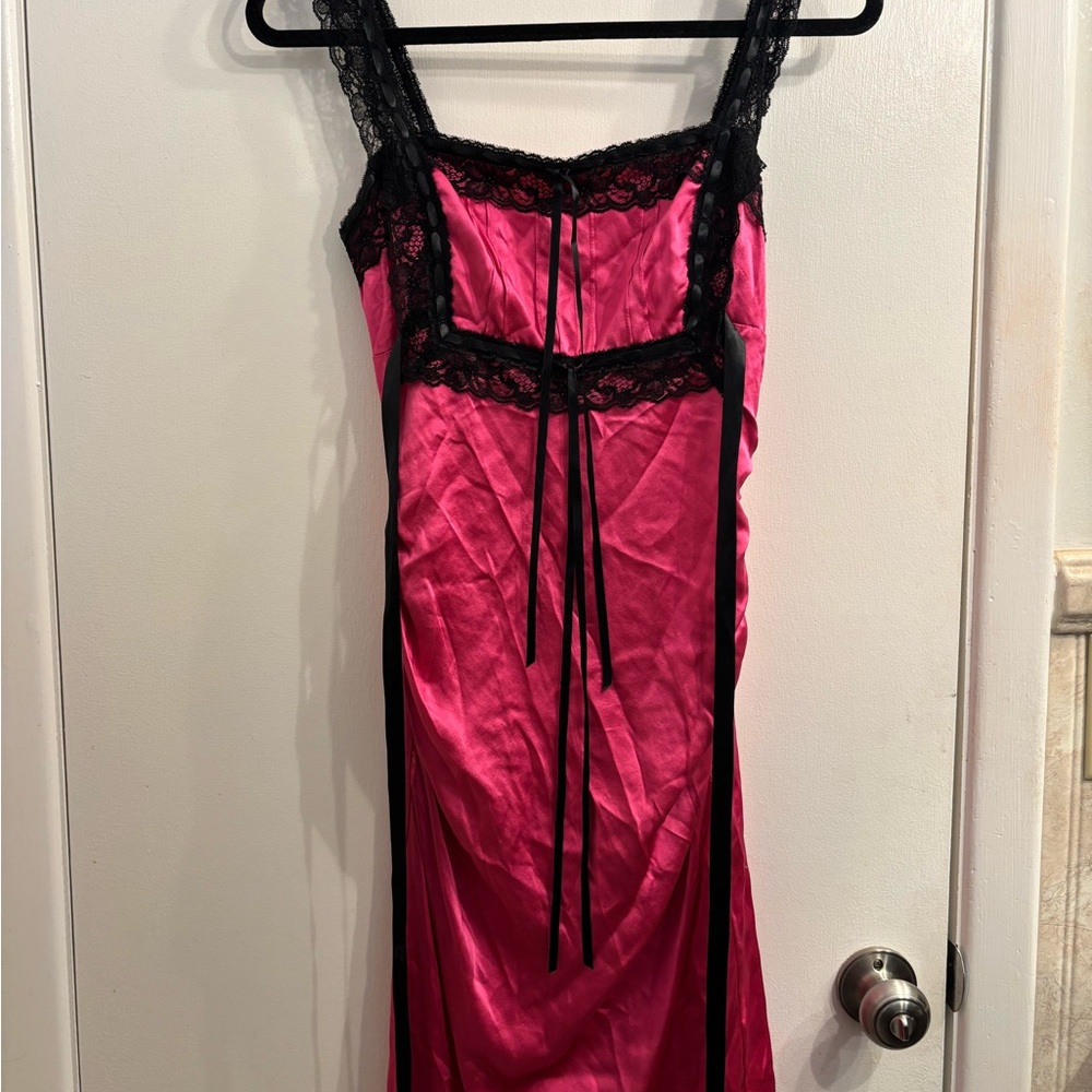 Rare vintage betsey johnson Pink and black lace slip dress with black lace trim